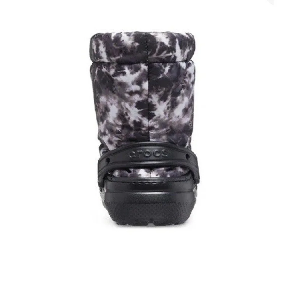 NWT Crocs Classic Lined Neo Puff Tie Dye Boot Black/White Mens 2/Women's 4‎